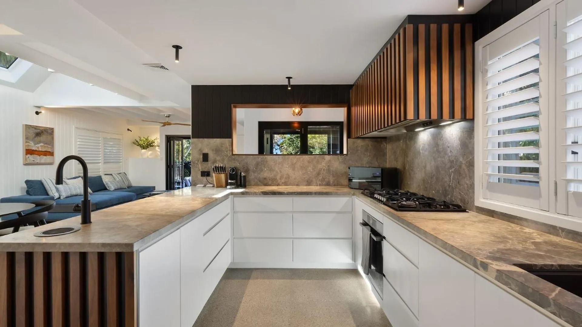 Noire At The Beach Villa Byron Bay